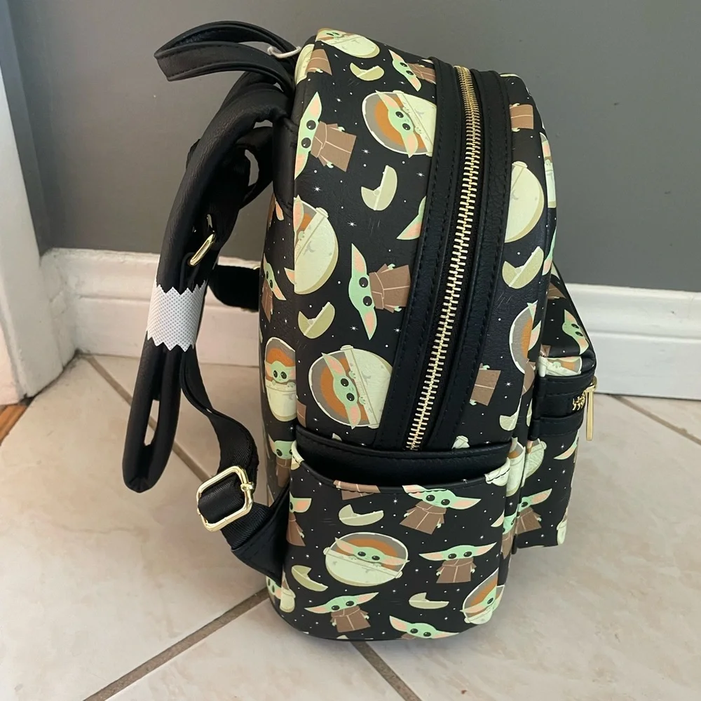 Baby Yoda Grogu Loungefly Backpack - Picture 3 of 4